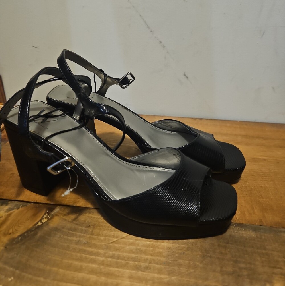 Worthington Black Textured Block Heel Sandals - Picture 5 of 5